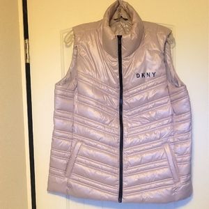 DKNY Women's Puffer Vest - Light Gray